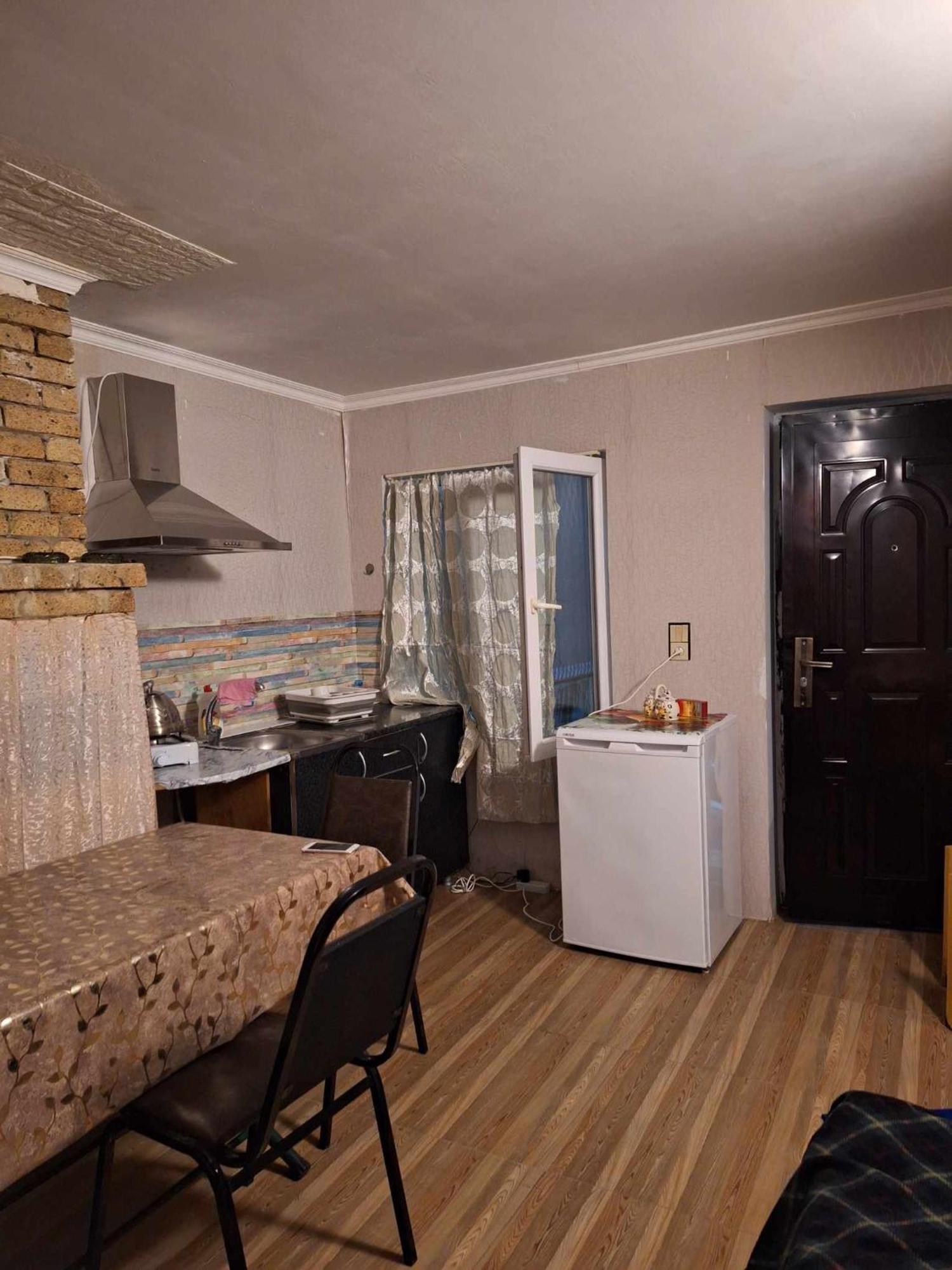 Lux-2-Or-1- Persons Irodion Evdoshvili Street #15 Kutaisi Bagian luar foto